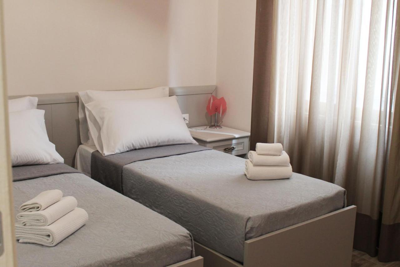 L'Acchiappasogni Vesuviano Guest House Portici Zimmer foto