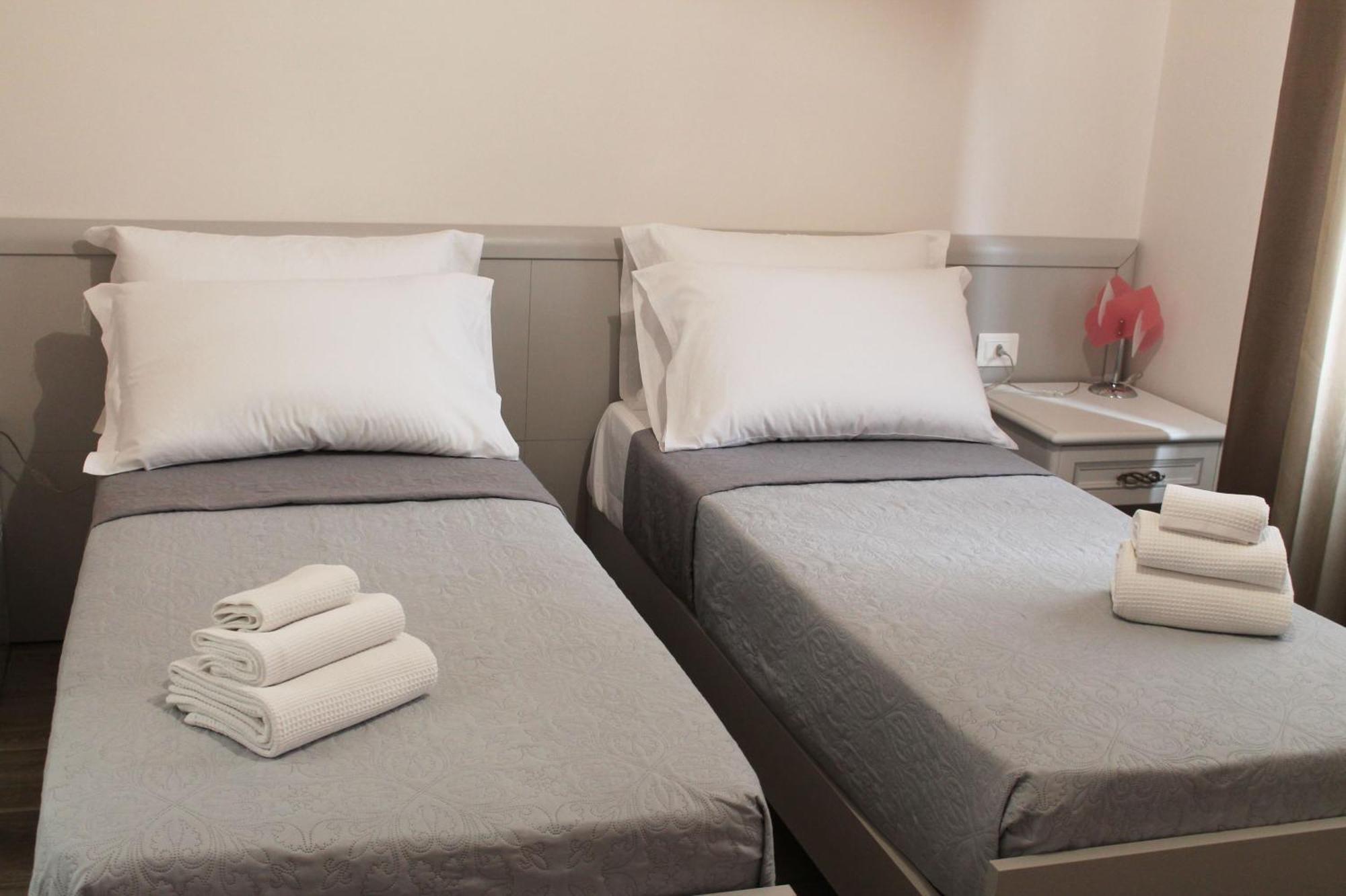 L'Acchiappasogni Vesuviano Guest House Portici Zimmer foto
